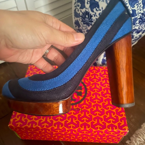 Tory Burch Joelle High Heel Pump SIZE 6.5 - Picture 4 of 13